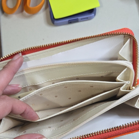 Kate Spade Or And White Stripped Wallet - Picture 4 of 7